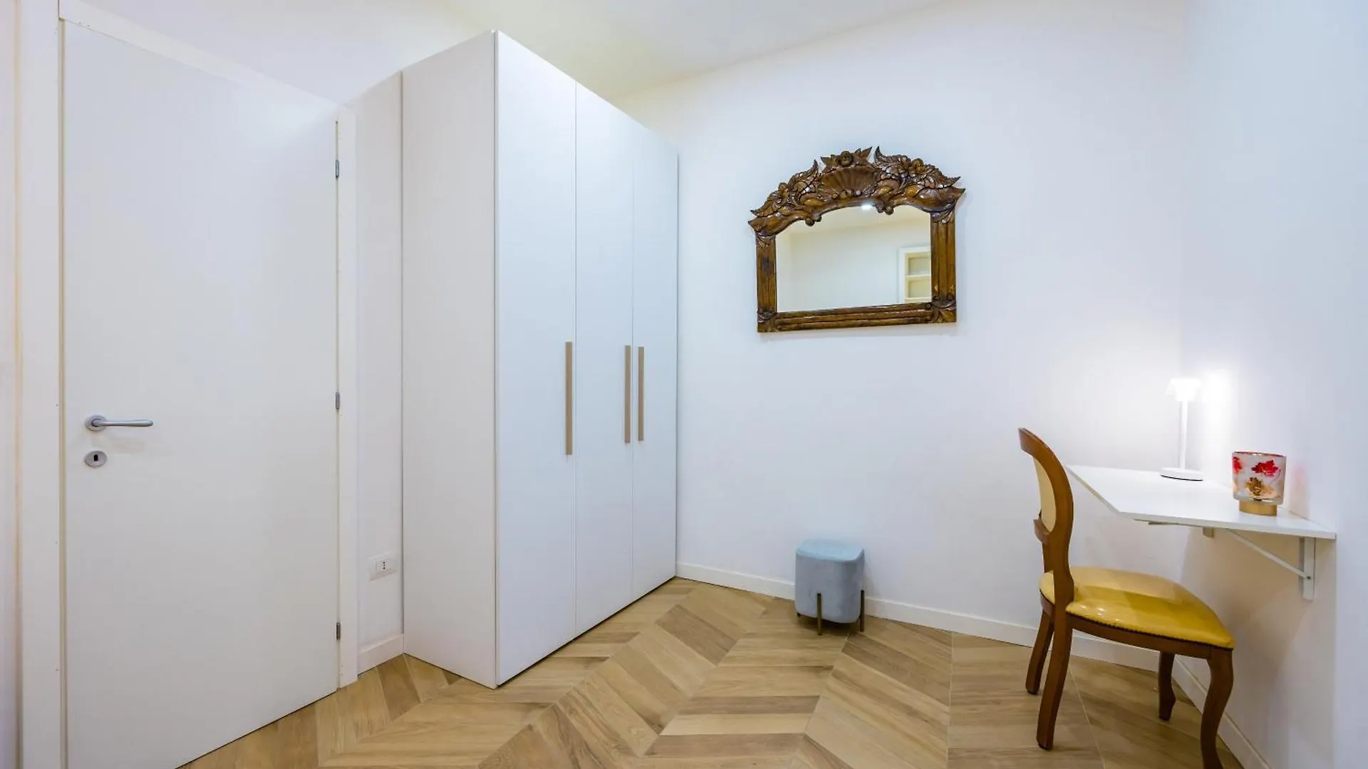 Palazzo Loffredo By Napoliapartments Italy