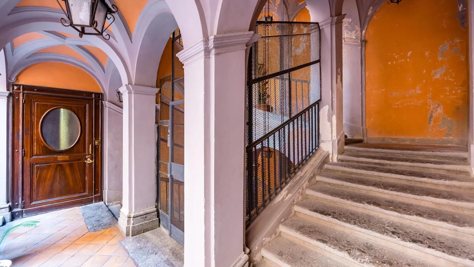 Palazzo Loffredo By Napoliapartments Apartment Naples